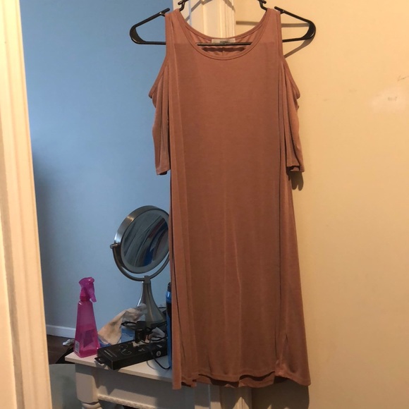 ACEMI cold shoulder dress - Picture 2 of 3